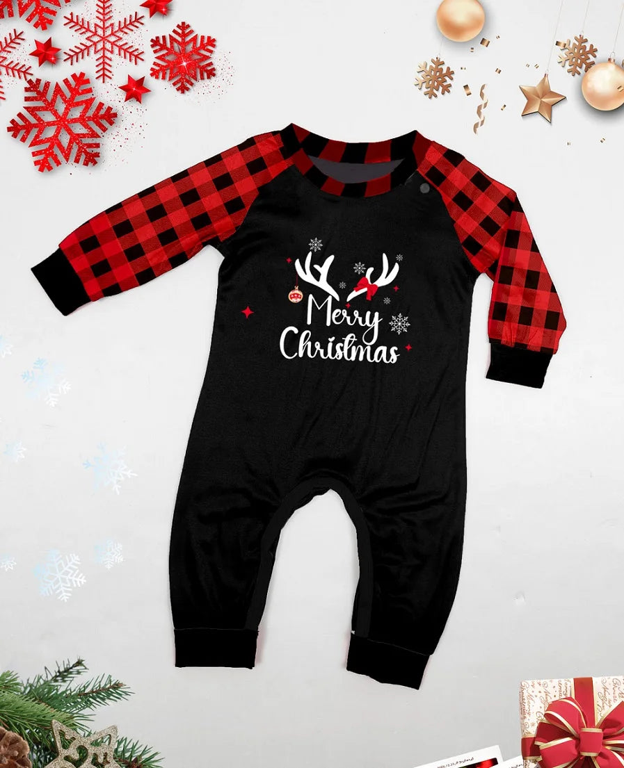 LuxeOrbit 2025 Xmas Matching Family Pajamas Dear Merry Christmas Print Pjs Adult Child Sleepwear Set Baby Jumpsuit+Dog Clothes