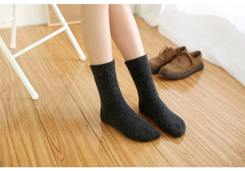 LuxeOrbit Super Thick Wool Socks Big Yards Men Women  Keep Warm Winter Cashmere Socks Thickening Velvet Towel Socks Warm Socks