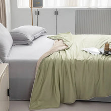 LuxeOrbitTM Cooling Blanket