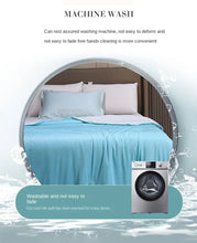 LuxeOrbitTM Cooling Blanket