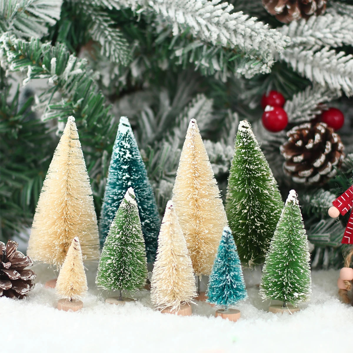 LuxeOrbit Artificial Mini Wooden Christmas Tree Blue Green White Gold Tower Pine Small Sisal Christmas Tree Tabletop Ornament Decor